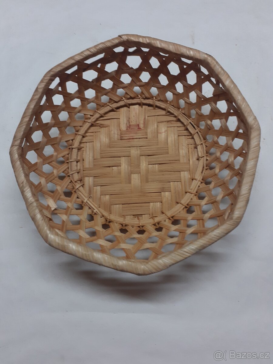 Proutěné věci - 6