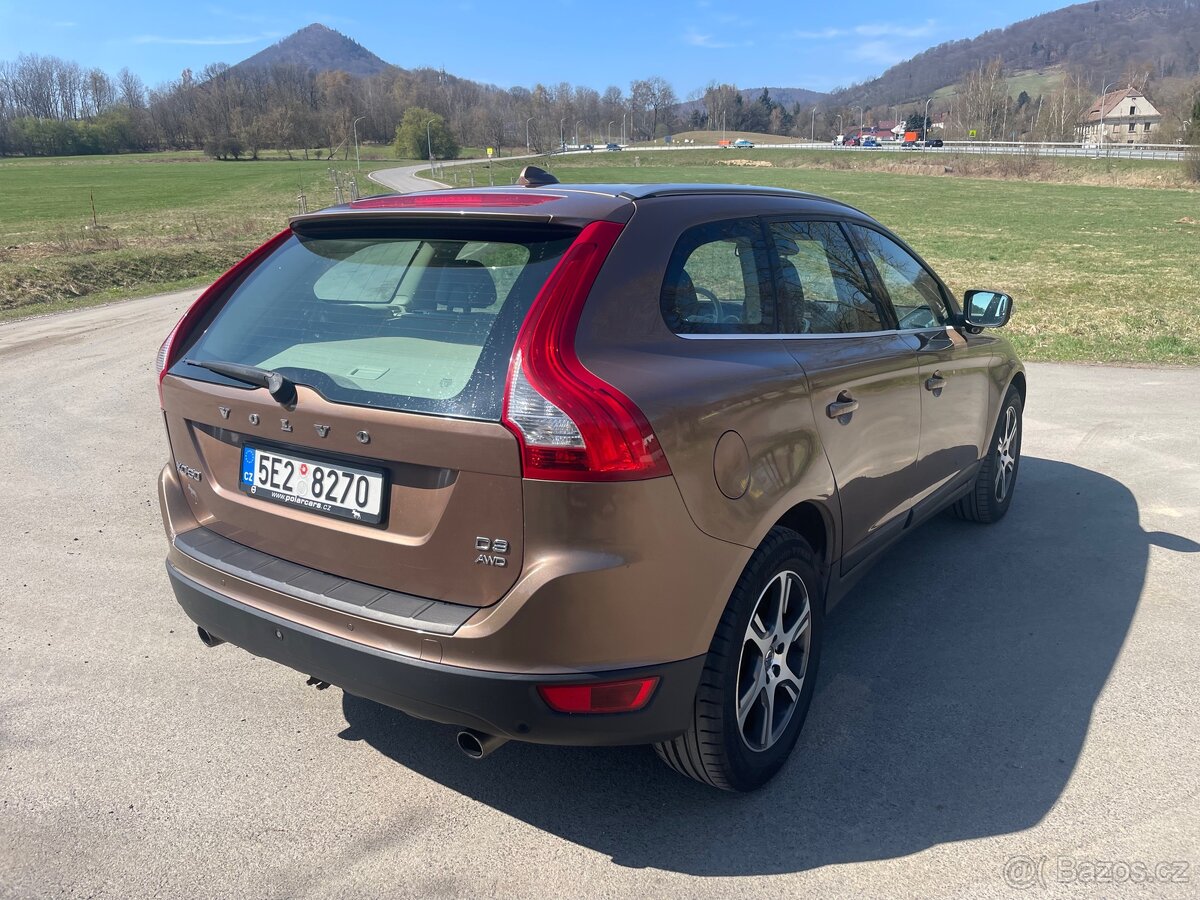VOLVO XC60 D3 AWD automat 2010 - 6