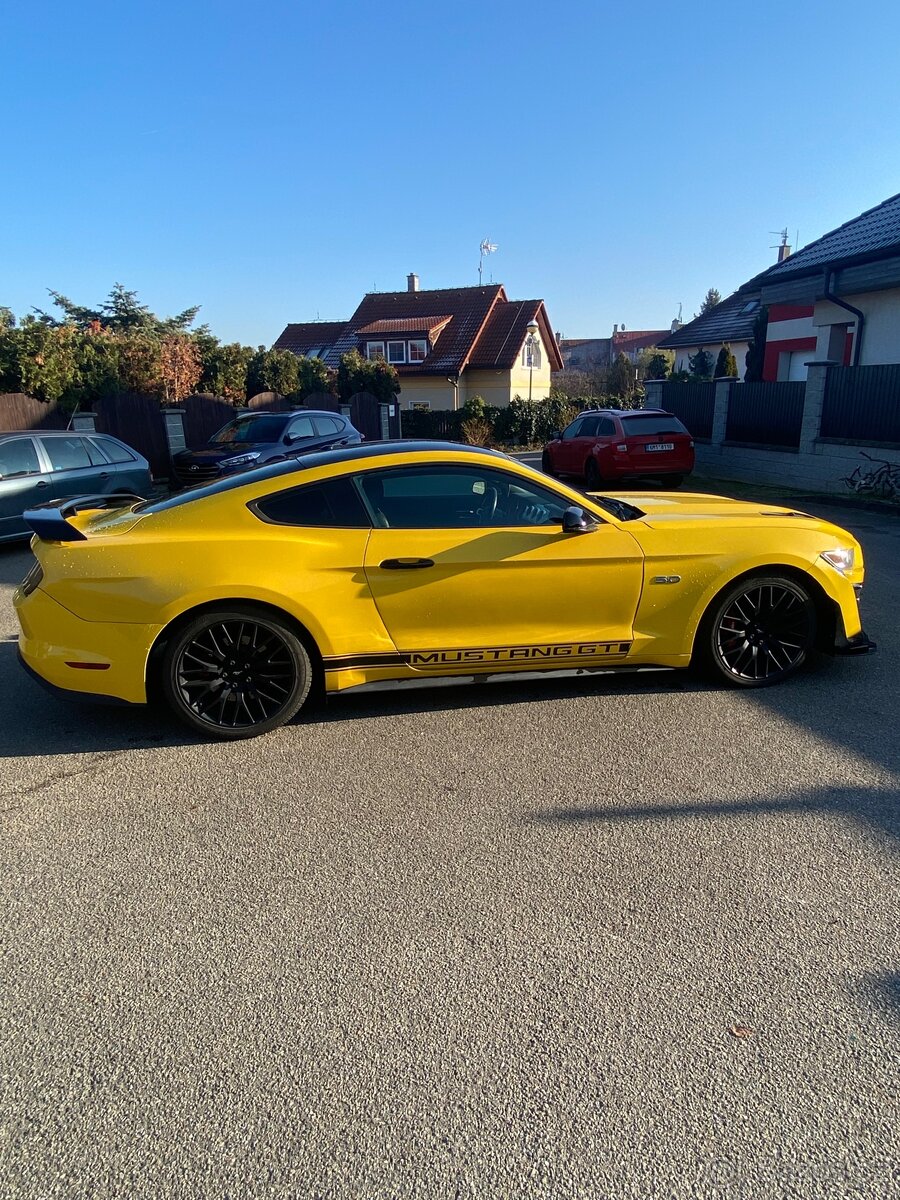 Ford mustang GT - 6