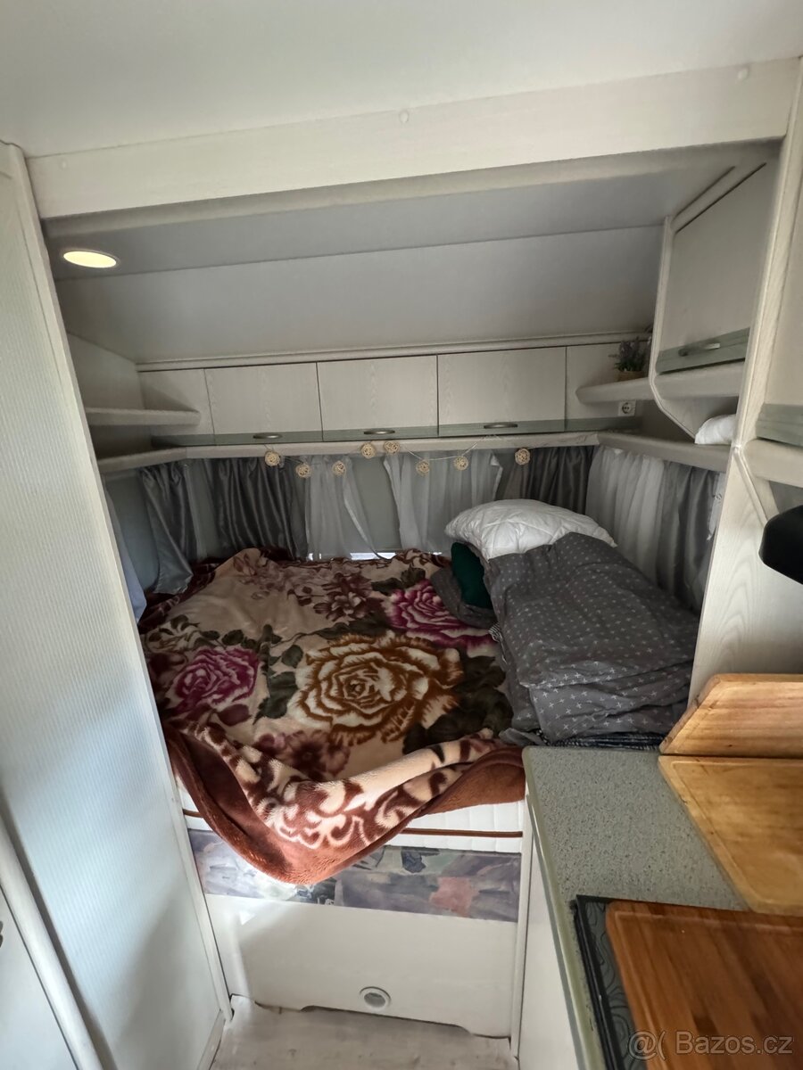 Prodám karavan pro 4 osob - 6