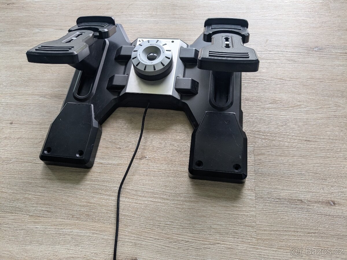 Logitech G Saitek Pro Flight Yoke + Rudder - 6