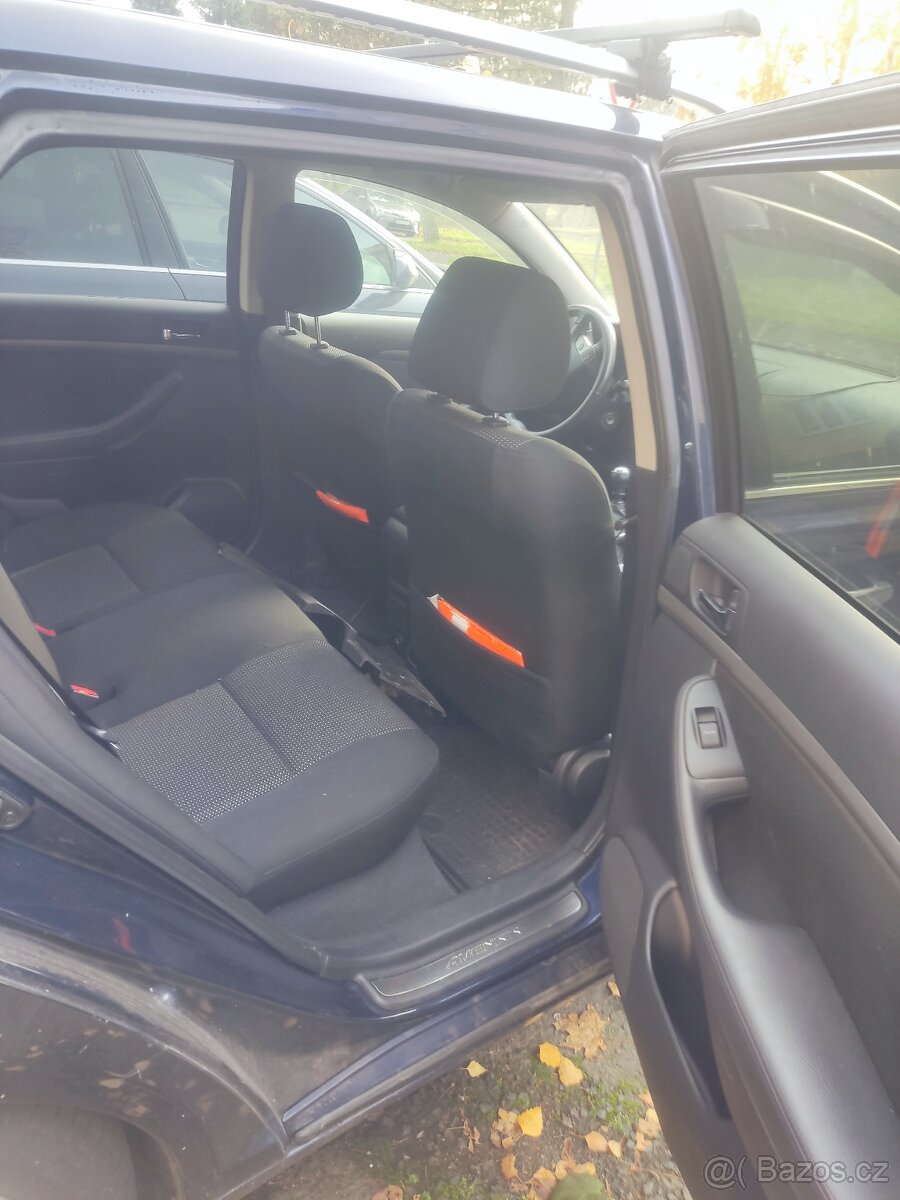 2006 Toyota avensis t25 2,2 130 kw kombi. - 6