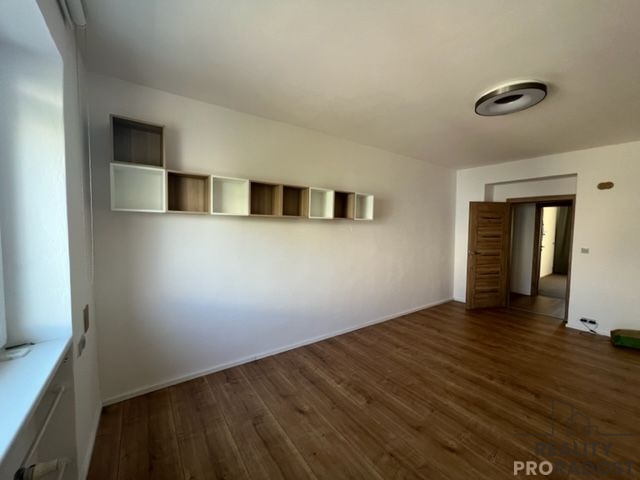 Pronájem bytu 2+1+šatna,balkon Hodonín, byt k pronájmu 2+1+š - 6