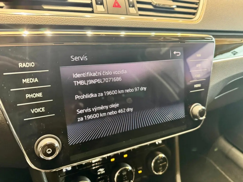 Škoda Superb, 2.0 TDi 140 Kw DSG 4x4 L&K - 6