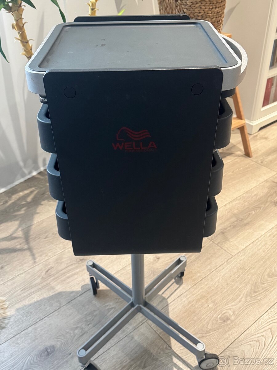 Kadeřnický vozík Wella Boy - 6
