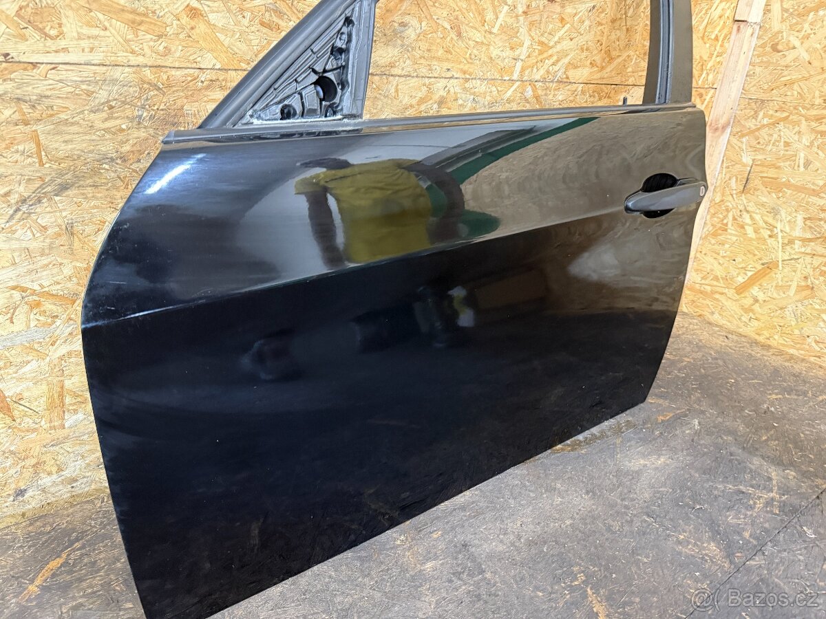 LEVÉ PŘEDNÍ DVEŘE BMW E90/91 SCHWARZ - 6