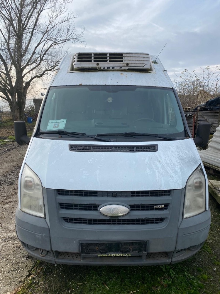 Prodám nákladní automobil skříňový s chladící vestavbou - 6