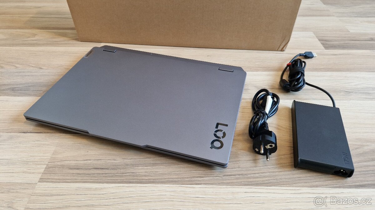 Lenovo LOQ 15IAX9 i5 - 12450HX - 6