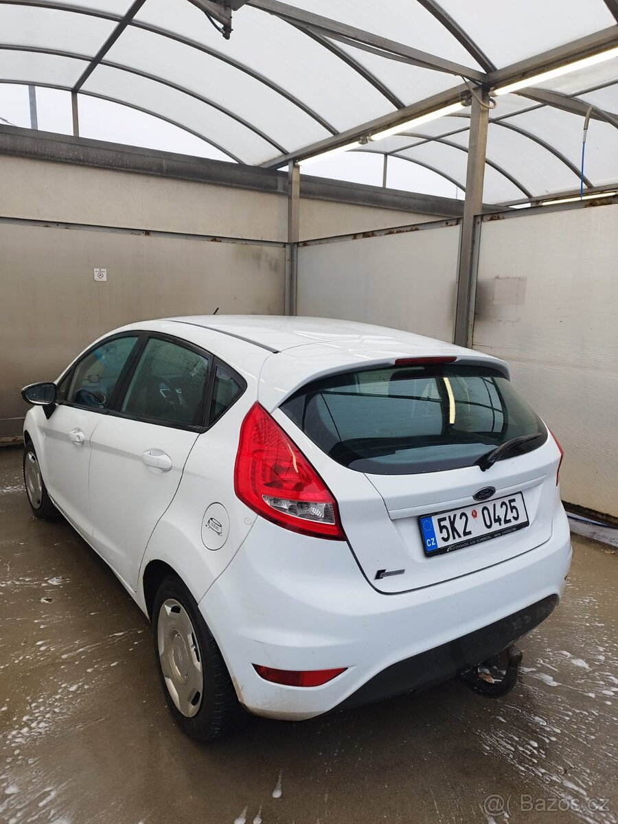 Ford fiesta 1.6 diesel - 6