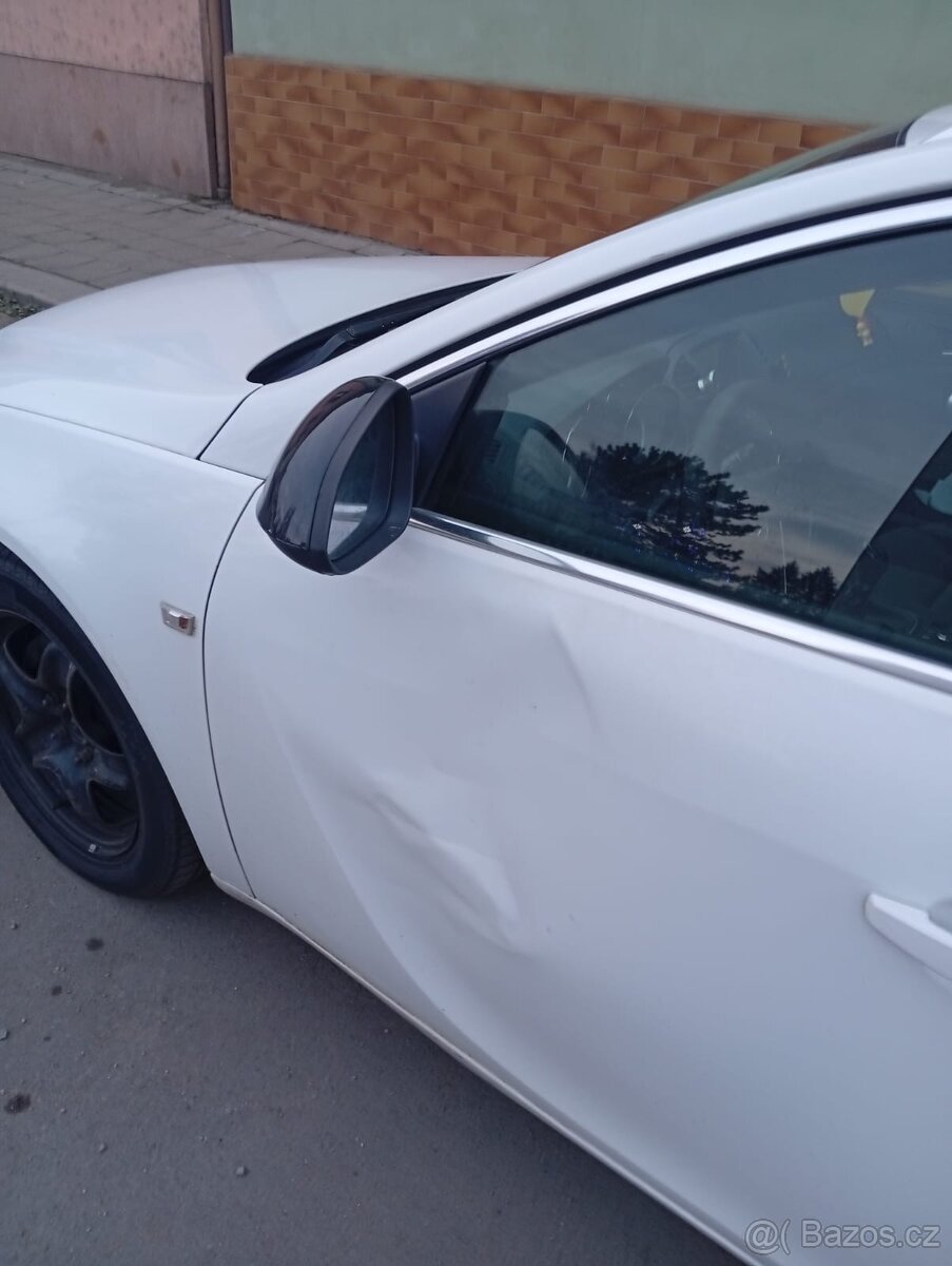 Opel Insignia combi 2012r.v. - 6