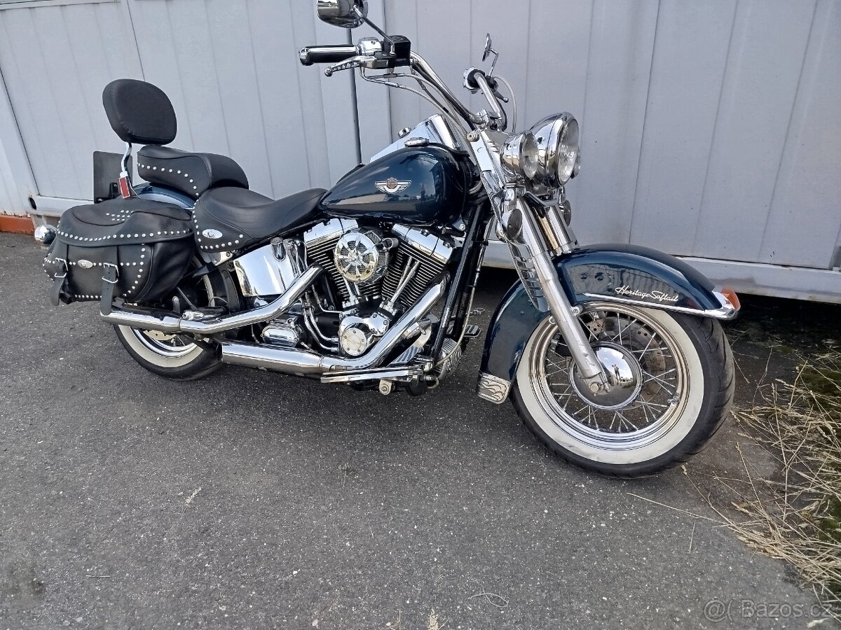 Harley Davidson heritage softail FLSTC - 6