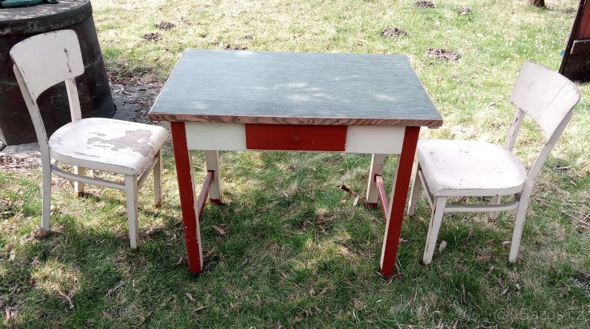 stůl a dvě židle 1924 - 6