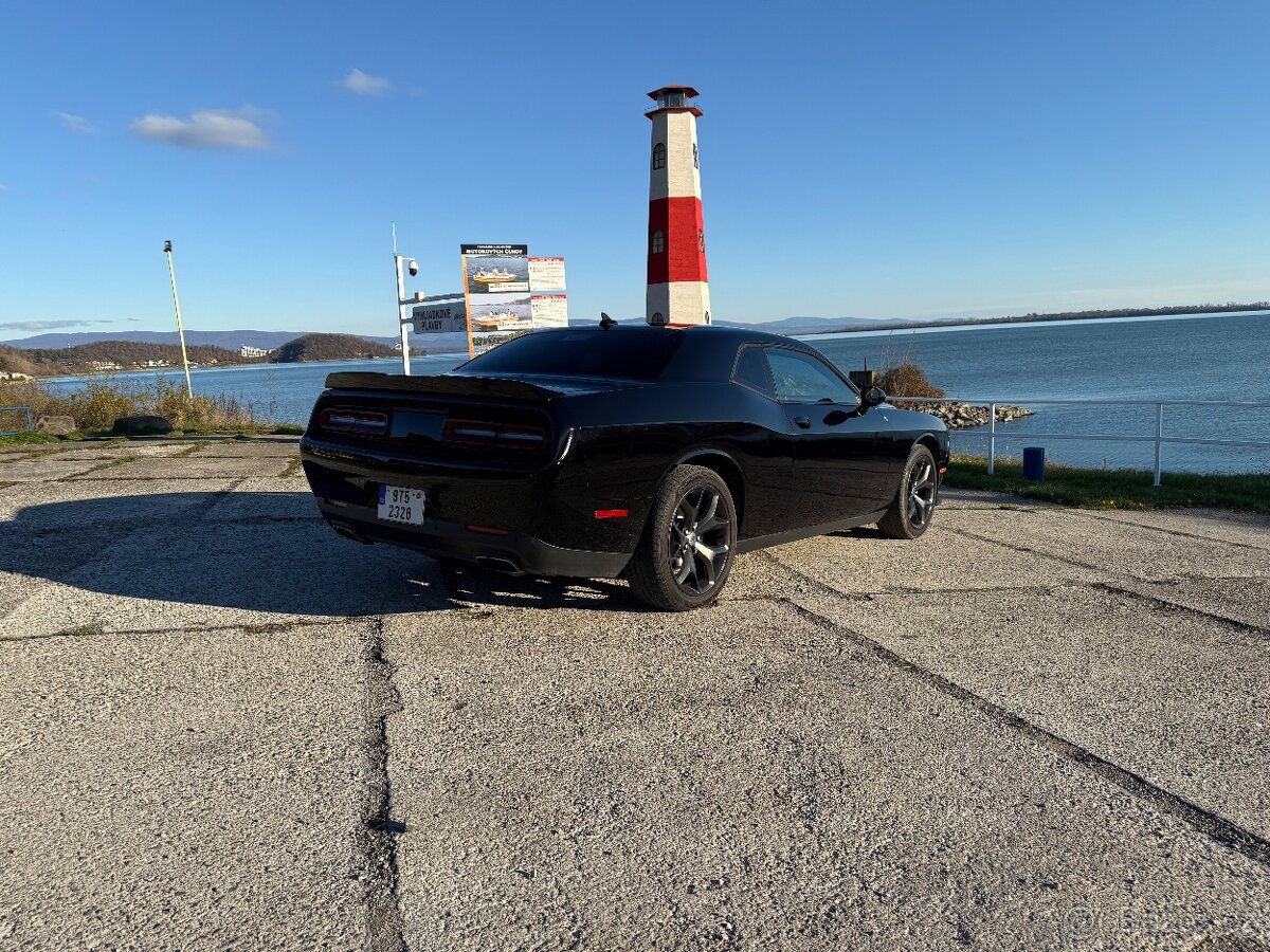 Dodge Challenger sxt plus 2018 3.6l v6 - 6