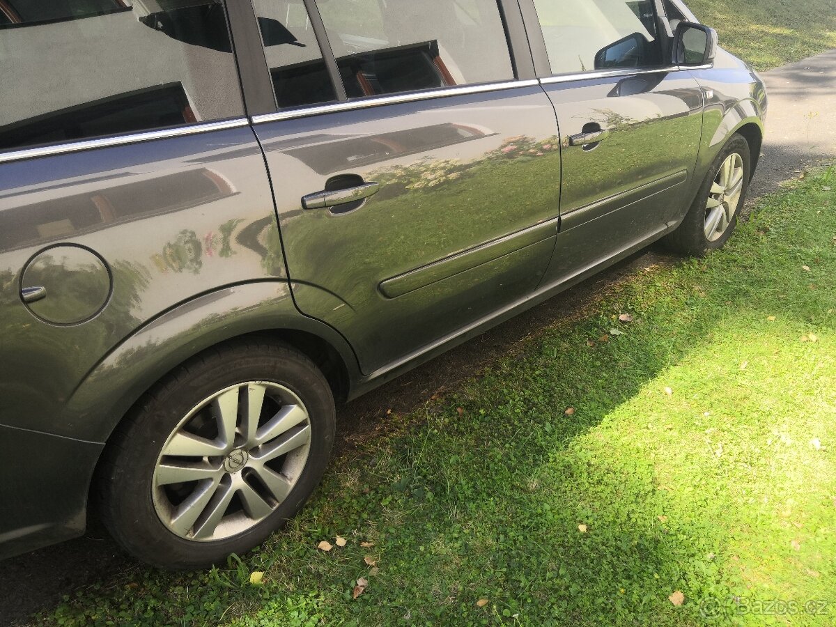 Opel Zafira B 1.7 cdti 92kW - 6