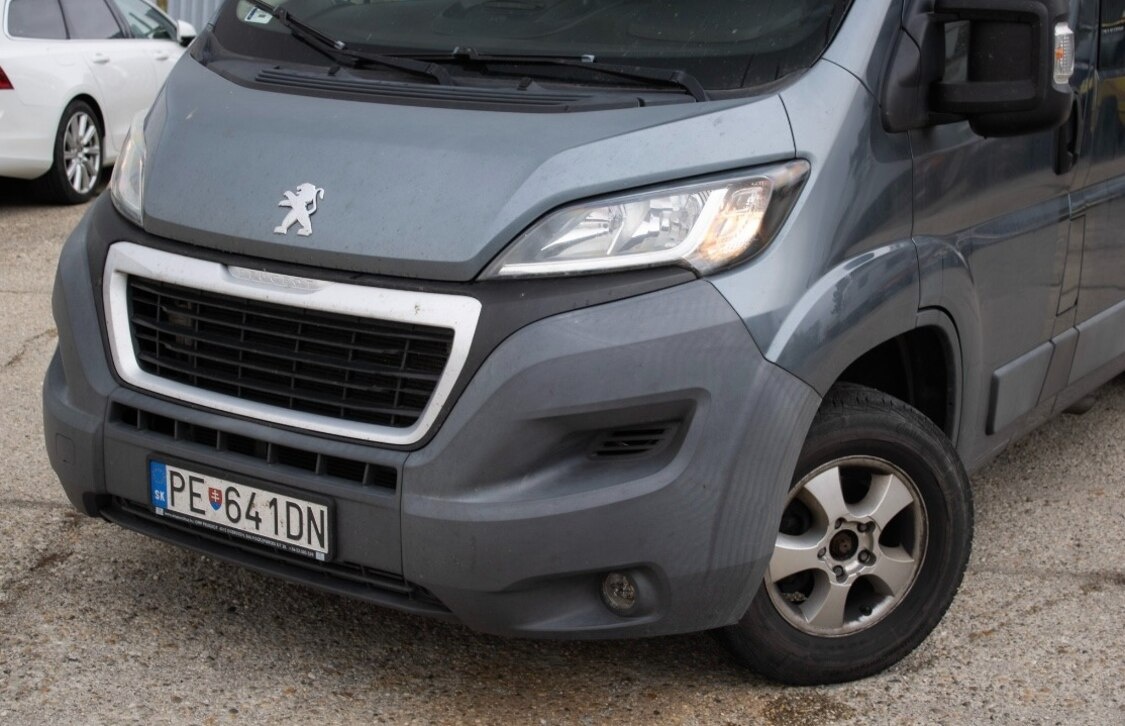 Peugeot Boxer 2.0 BlueHDi • 9-miestny • - 6