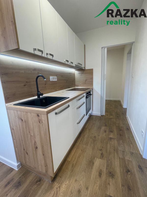 Prodej bytu 2+1 , 52 m2 Aš - 6