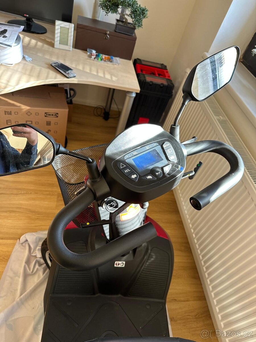 Nabízíme k prodeji elektrický skútr C.T.M HS-828 - 6