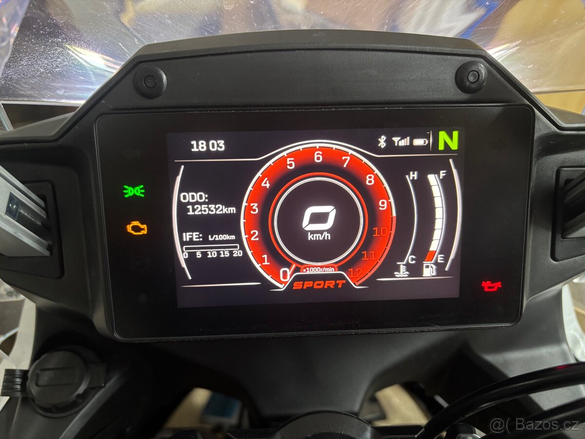 Prodám CF MOTO 650 MT - 6