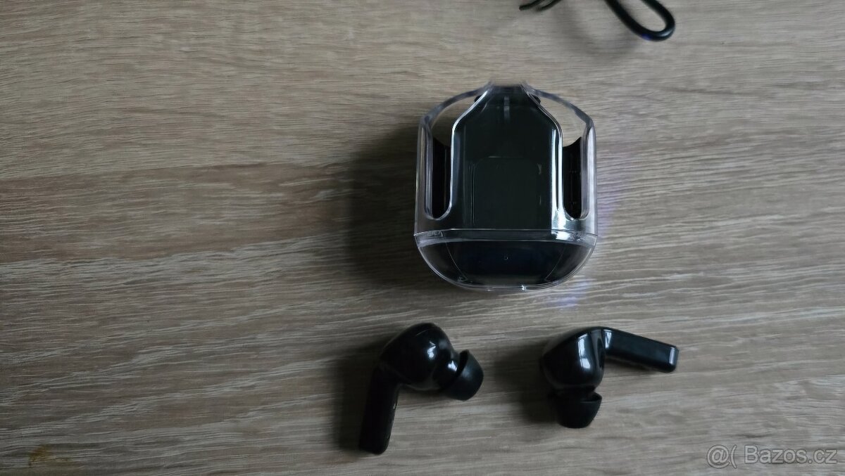 Bezdrátová tws sluchátka s LCD displejem - 6