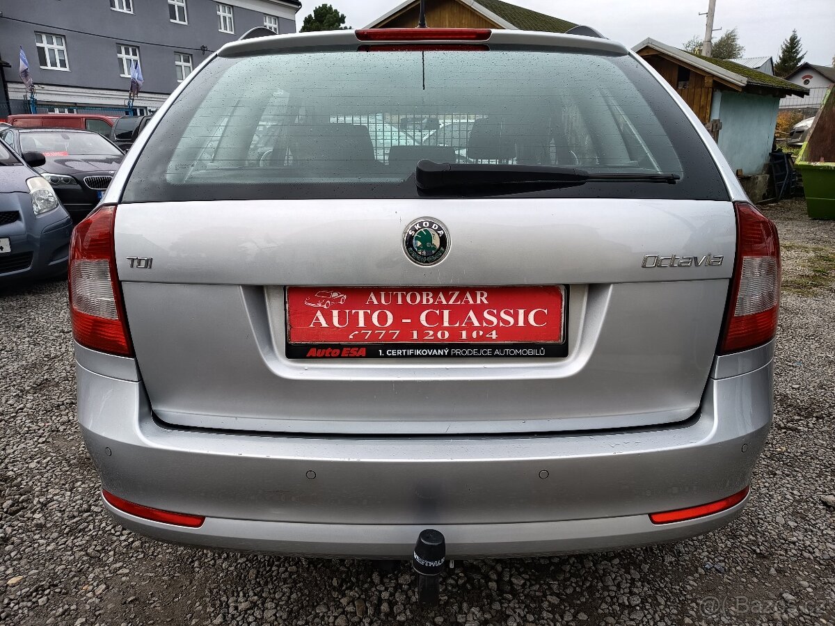 Škoda Octavia Combi 1,6TDI Elegance NAVI - 6