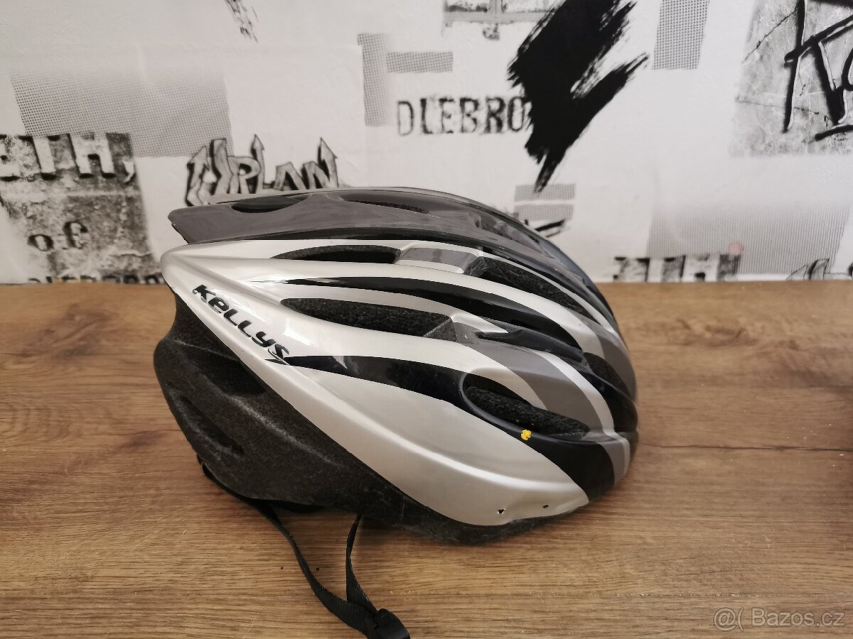 2 ks Cyklistických helem - 6