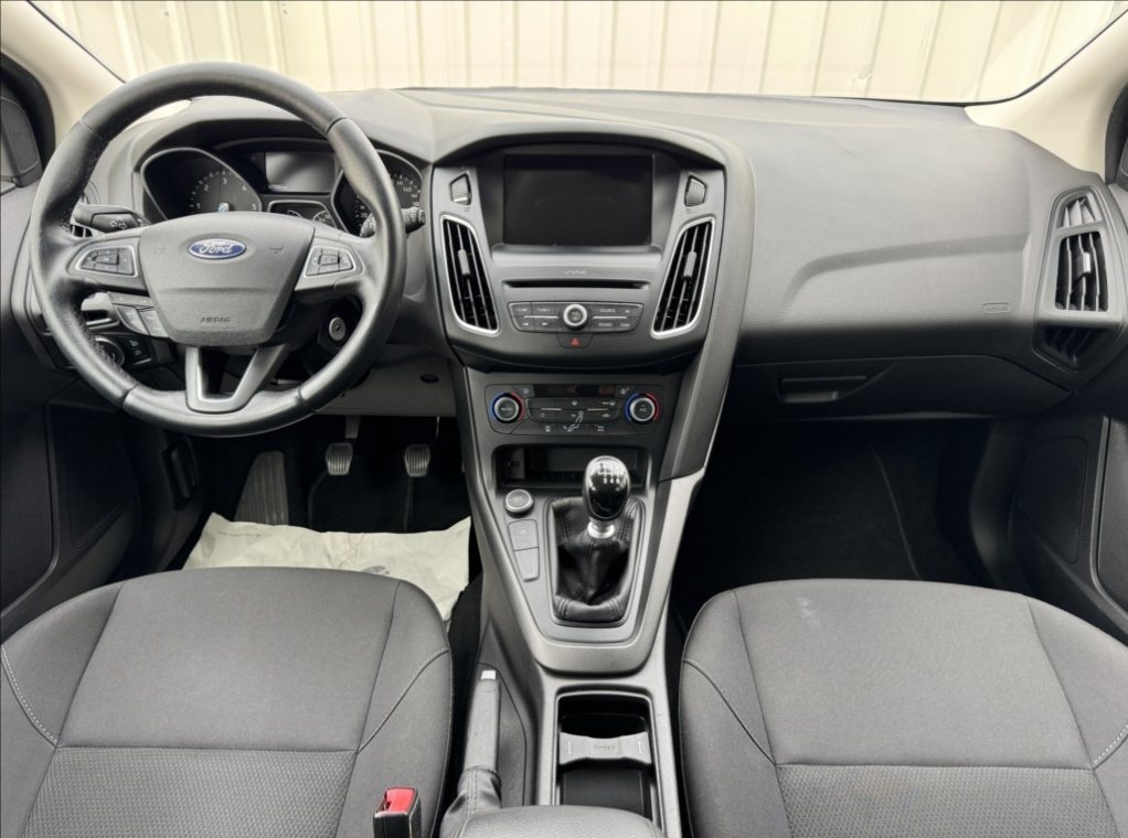 Prodávám Ford Focus 1,5 TDCi 77kW NAVIGACE - 6
