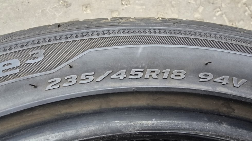 Letní pneu 235/45/18 Hankook - 6