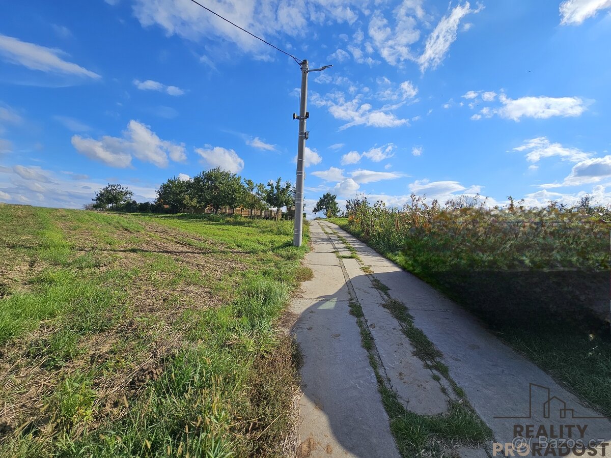 Prodej stavebního pozemku s krásným výhledem Skoronice, stav - 6