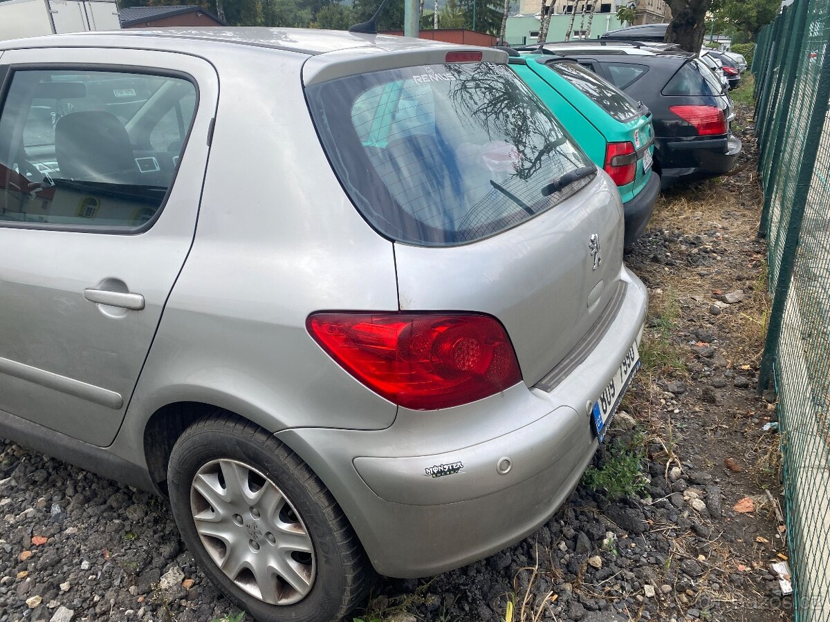 Peugeot 307 1.6 (HDi 80kW) 2006 - celek na díly - 6