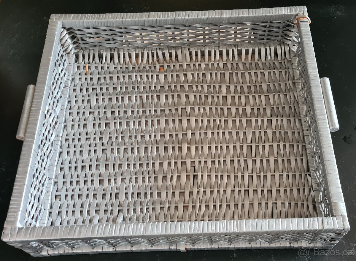 Masivní konferenční stůl, stolek s košíkem - 6