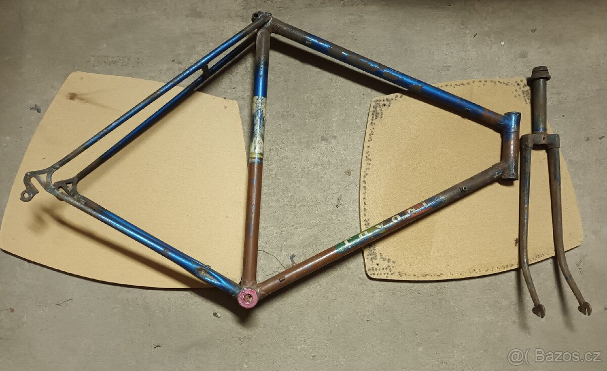 Rámy starých kol - 6