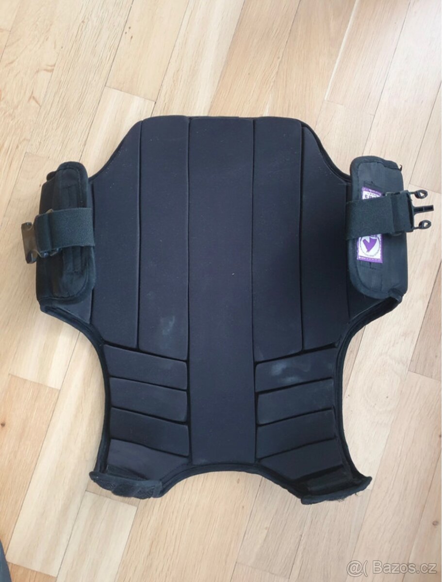 Jezdecká bezpečnostní vesta HKM - 6
