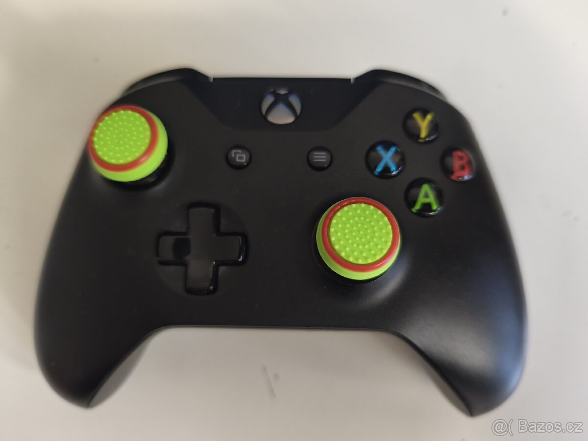 Xbox One X, 18 her + krabice + záruka - 6