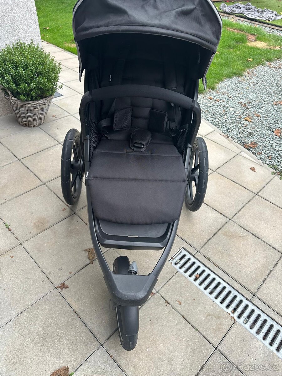 Kočárek THULE - 6