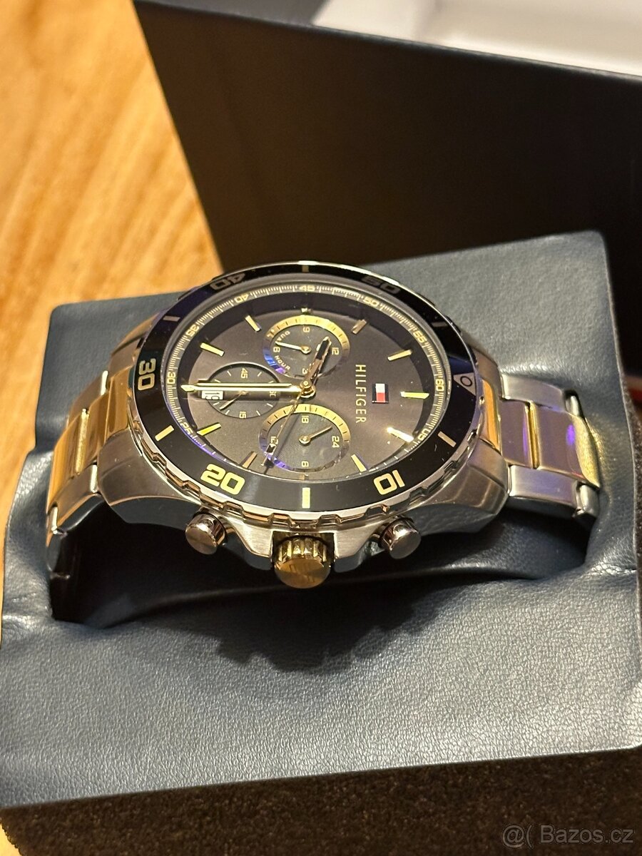 Nové pánské hodinky Tommy Hilfiger 1792095, PC 5000,- - 6