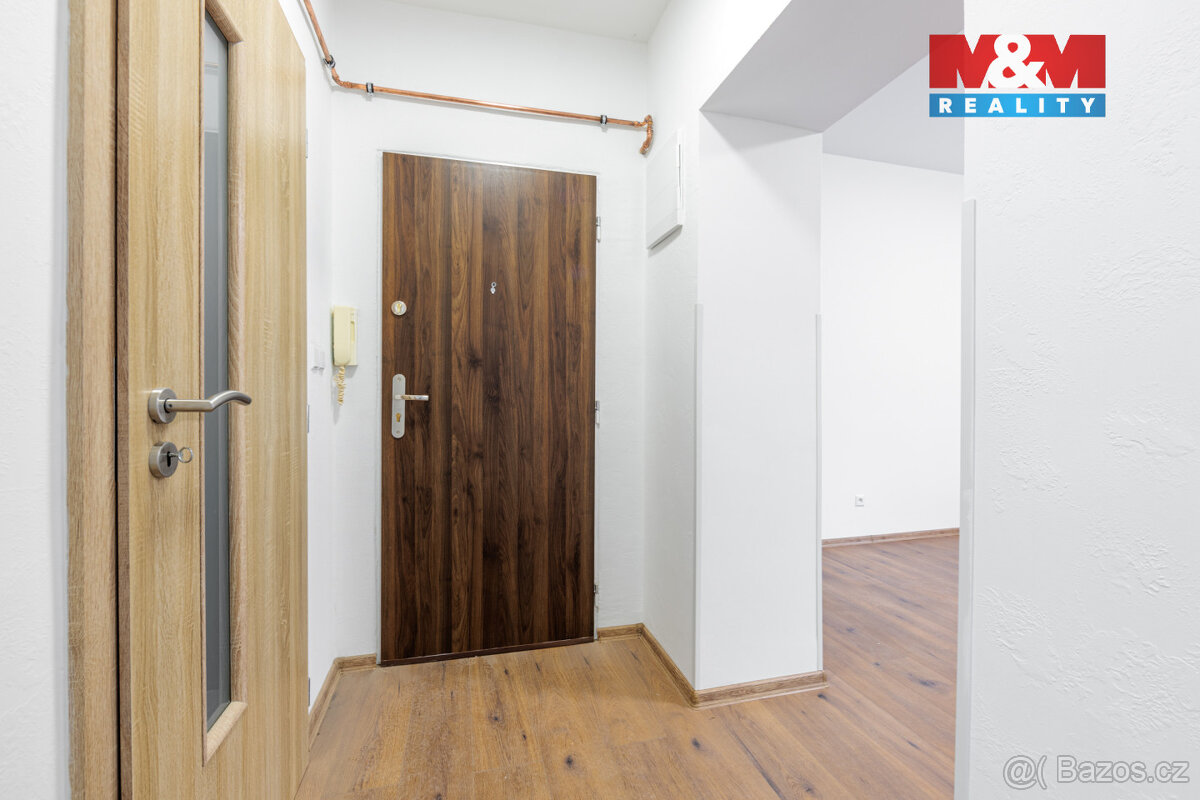 Prodej bytu 2+kk v Karlových Varech, 40 m2, ul. Závodu míru - 6