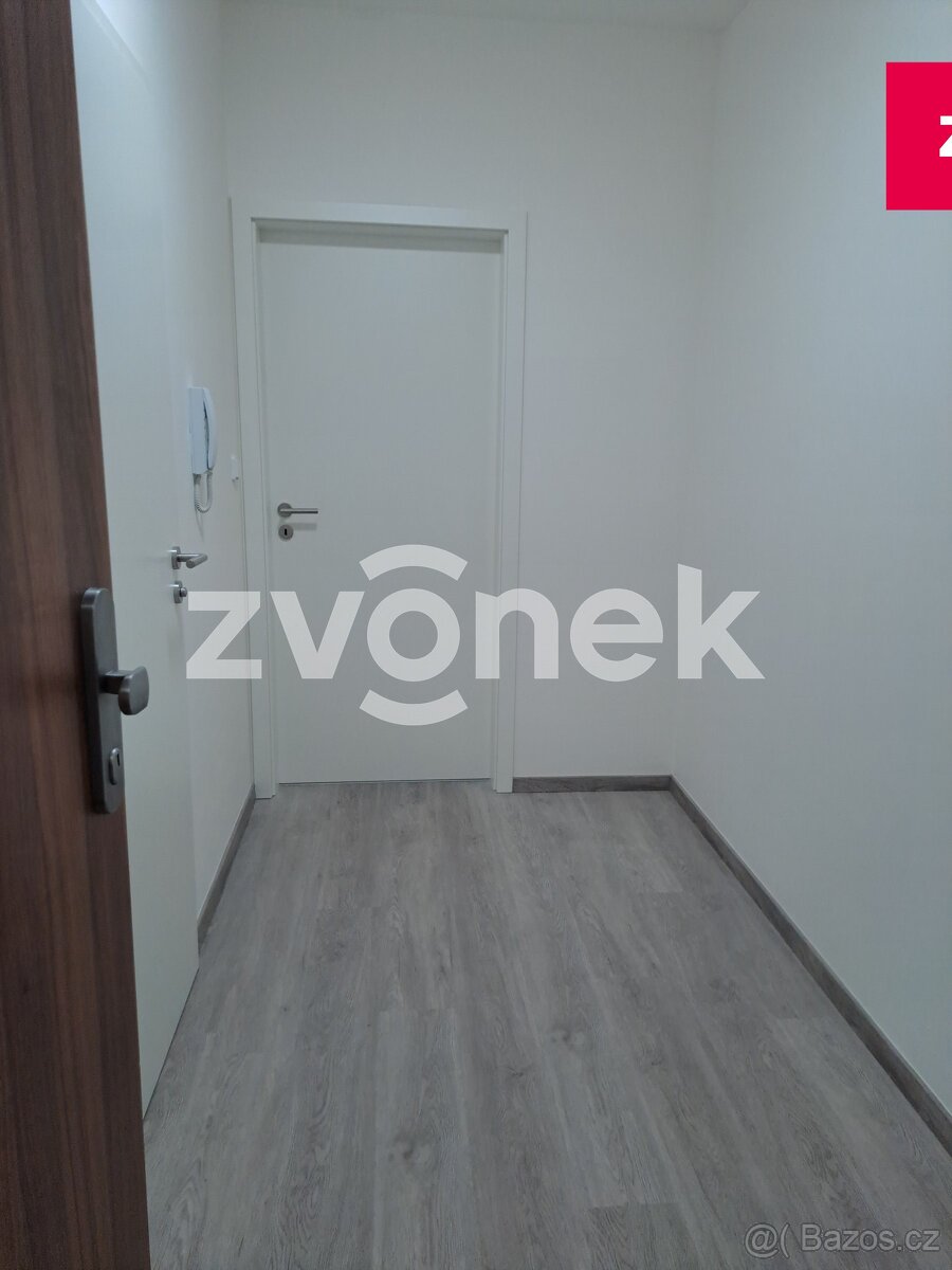 Pronájem 1+kk Zlín Nad Stráněmi - 6
