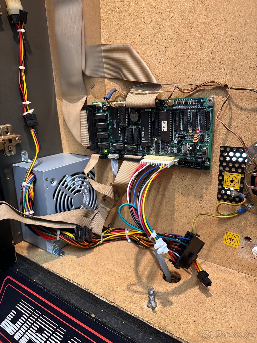 Šipkový automat, šipky, terč - 6