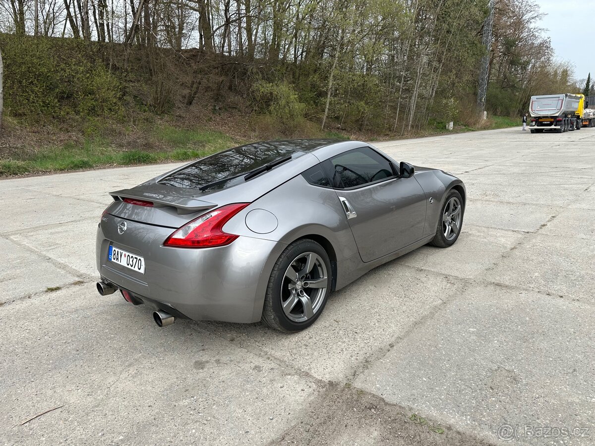 Nissan 370z - 6