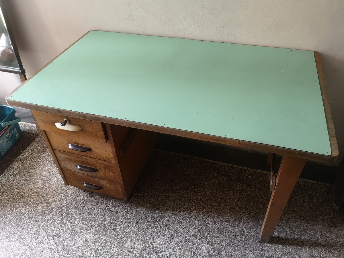 Starý psací stůl - 6