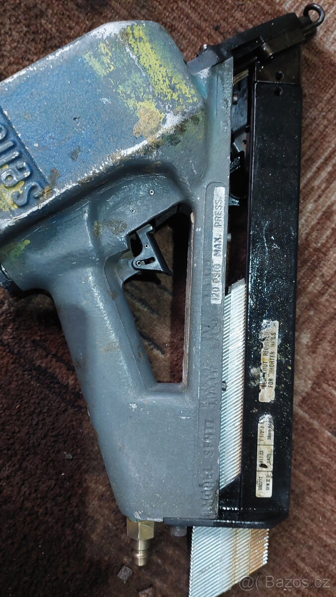 Hřebíkovačka vstřelovač - 6