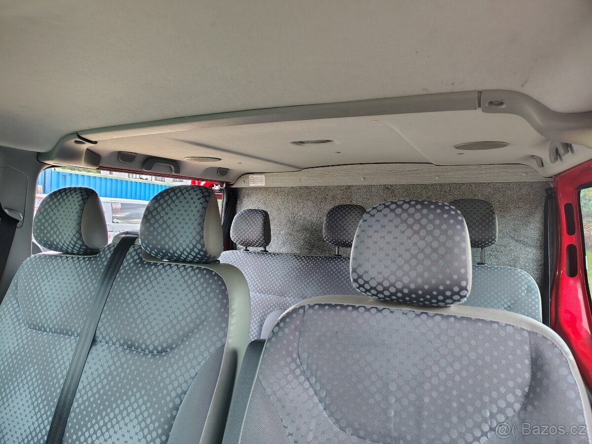 Renault trafic passenger dci 115 - 6