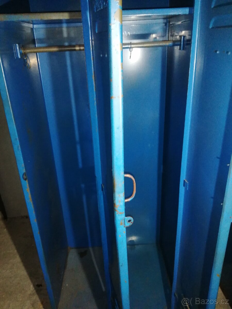 Šatní plechové skříně pro zaměstnance - 6