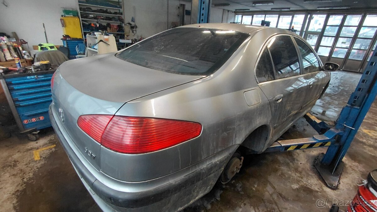 PEUGEOT 607 2.2i - 6