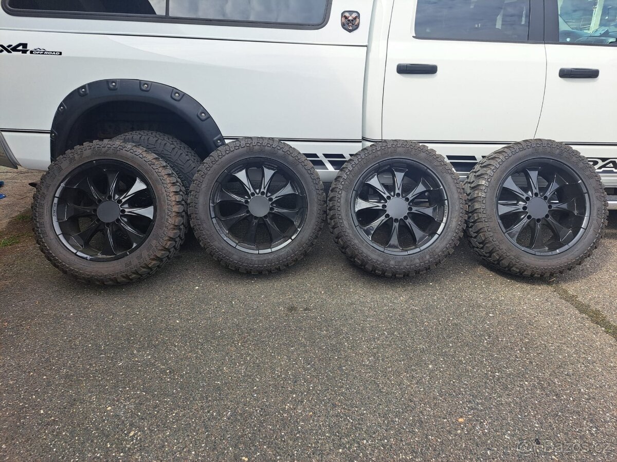 Hummer H2, Dodge Ram 2500 , Ram 3500 - 6