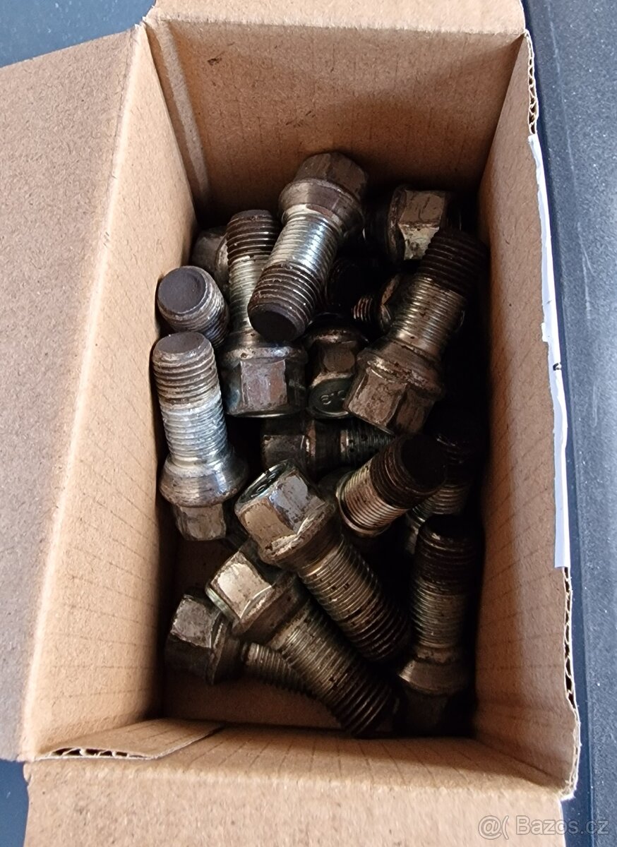 4x ALU disky 18" s pneu, použité (8Jx18EH2) - 6