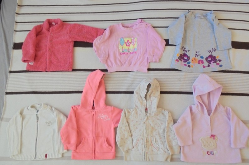 MEGA BALÍK 61 KS DÍVČÍHO OBLEČENÍ VEL.80 ZA SUPER CENU 350,- - 6