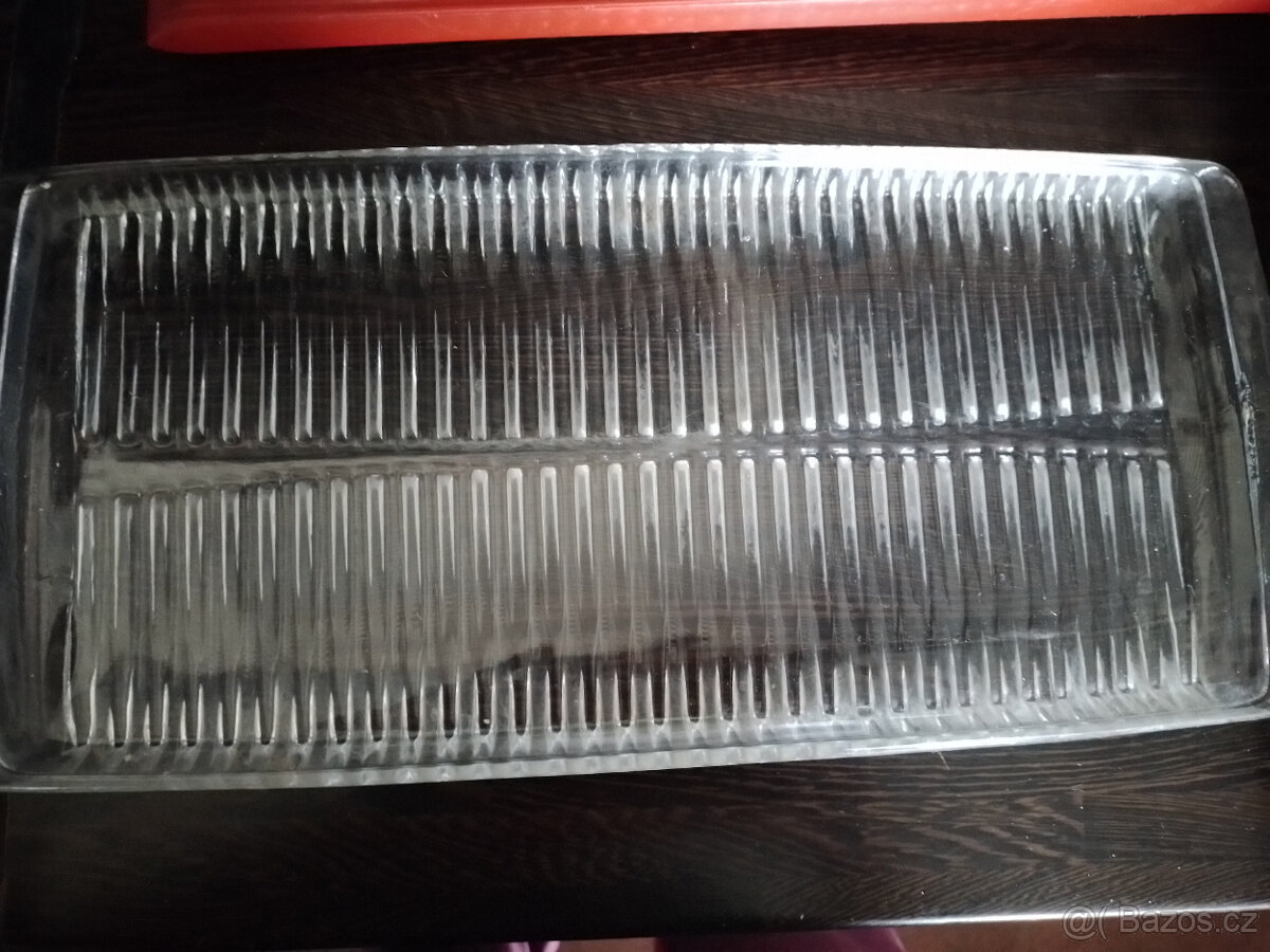 Táci servírovací a podnosy různé - 6