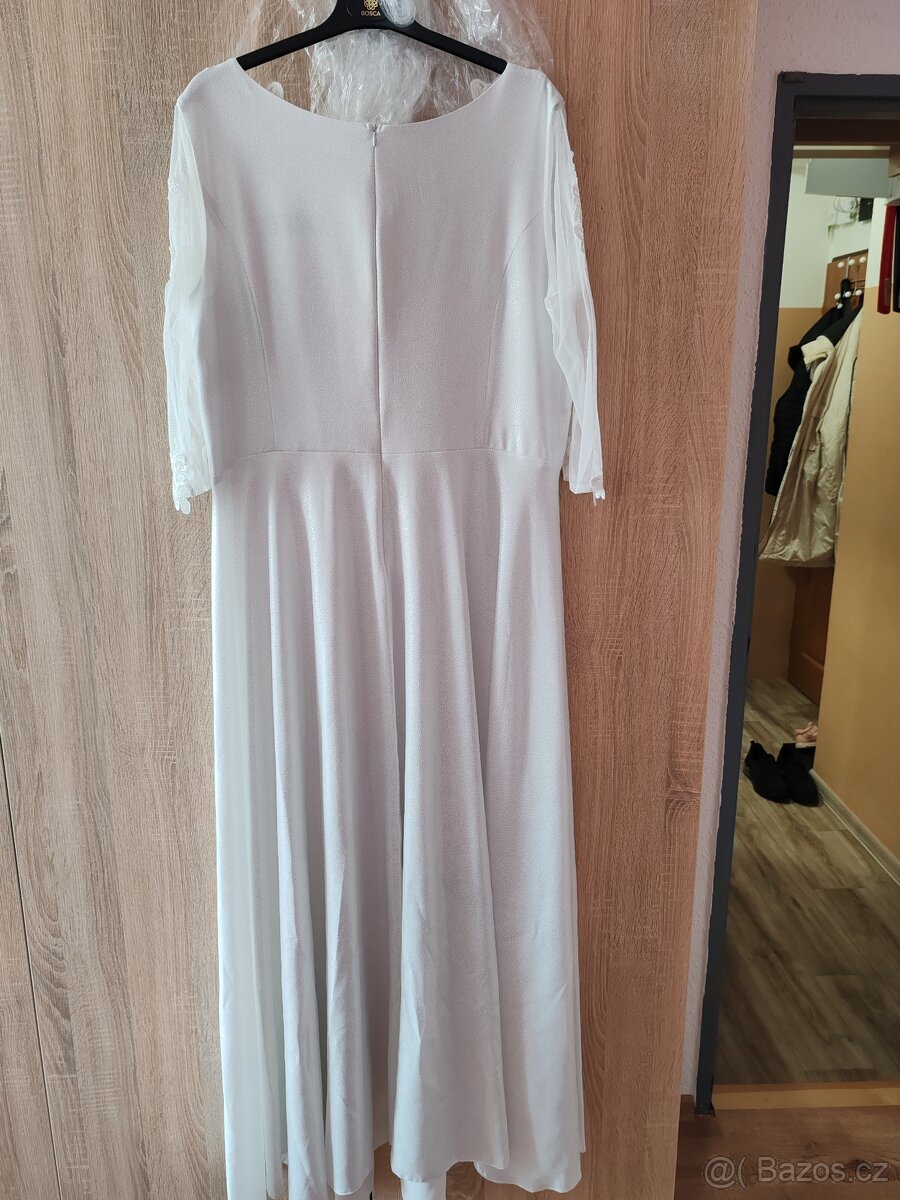 Svatební i plesové šaty - 6