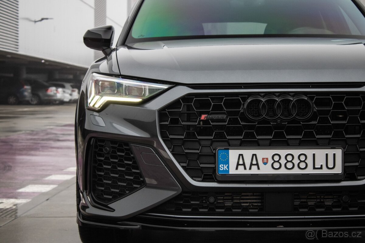 Audi RSQ3 - 6